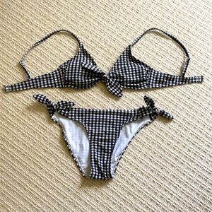 Xhilaration black and white bikini set